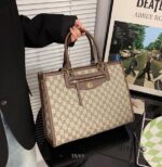 ⁦Dior BOOK TOTE⁩ - الصورة ⁦4⁩