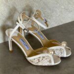 صندل ساكورا 100 (Sacora 100) من جيمي تشو (Jimmy Choo).