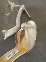 ⁦صندل ساكورا 100 (Sacora 100) من جيمي تشو (Jimmy Choo).⁩ - الصورة ⁦2⁩