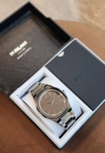 ⁦D1 Milano Ultra Thin Mirror Watch- كوبي ماستر عالية الجودة.⁩ - الصورة ⁦3⁩