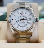 ⁦Rolex Sky Dweller White Dial Watch - كوبي ماستر بجودة عالية.⁩ - الصورة ⁦3⁩